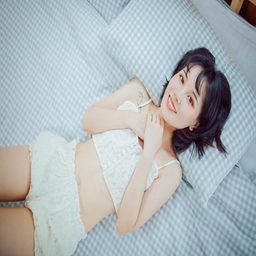 麻麻和我的肉欲史：探索亲情与欲望的复杂交织