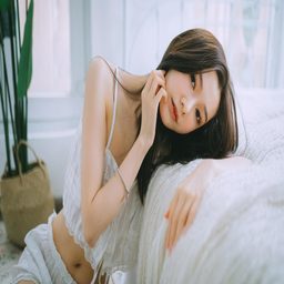 男朋友把舌头都伸进我的嘴巴里：亲密互动的意义与沟通技巧